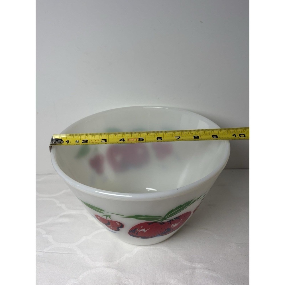 Vintage Fire King Splash Proof Bowl Apple & Cherries 4 QT White Painted 9.5"x 6" - Picture 10 of 11